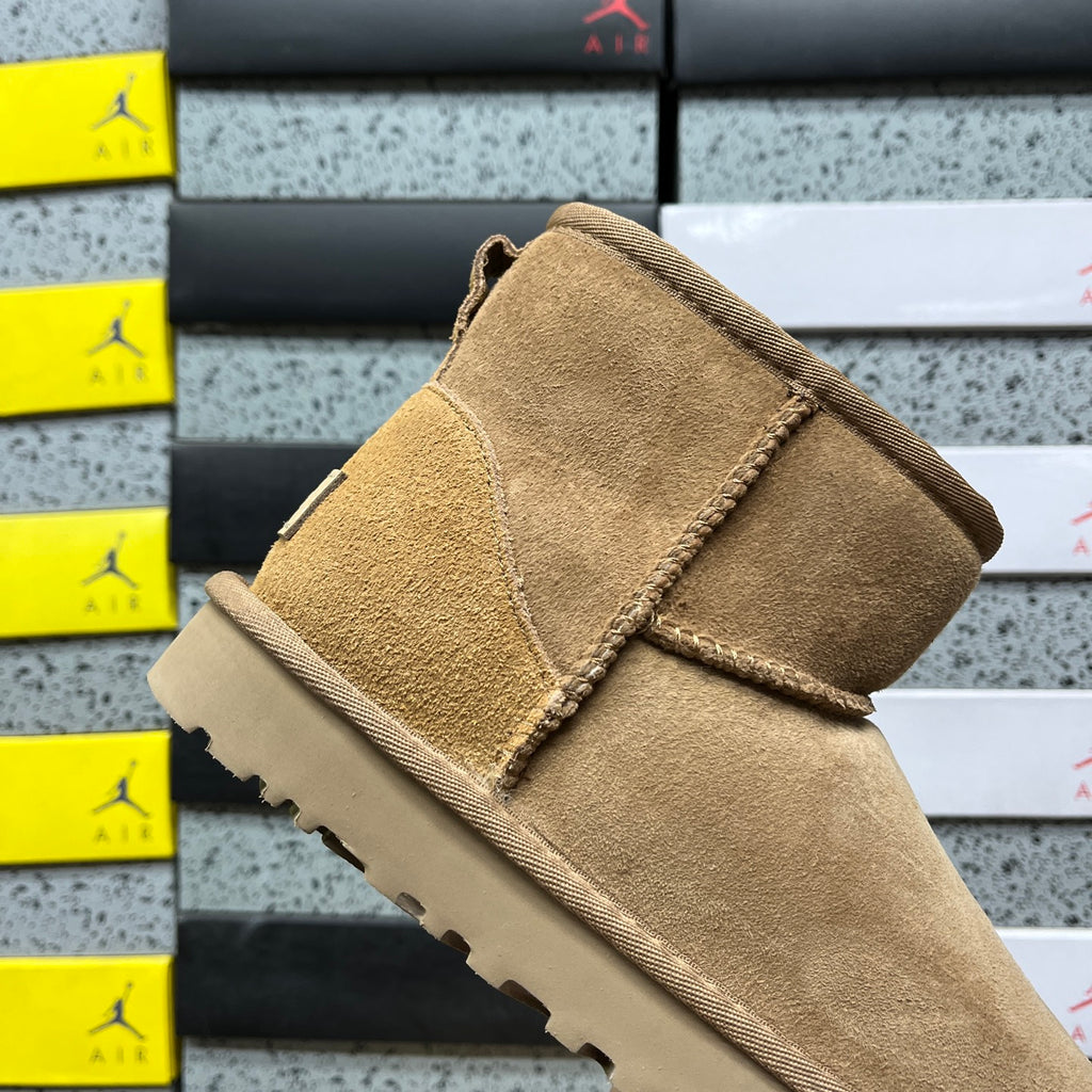 UGG Chestnut Classic Mini Winter Boots