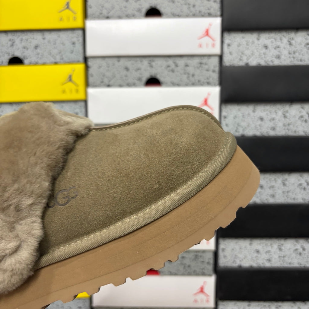 UGG Antelope Brown Platform Slippers with Fluffy Collar – 3 cm Sole