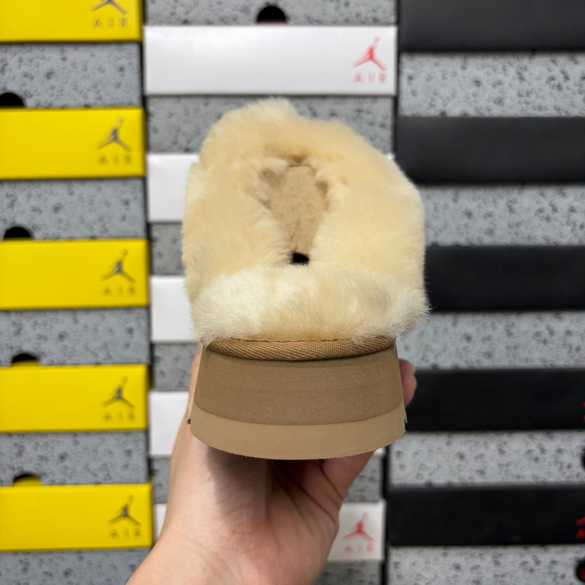 UGG Chestnut Platform Slippers with Fluffy Collar – 3 cm Sole