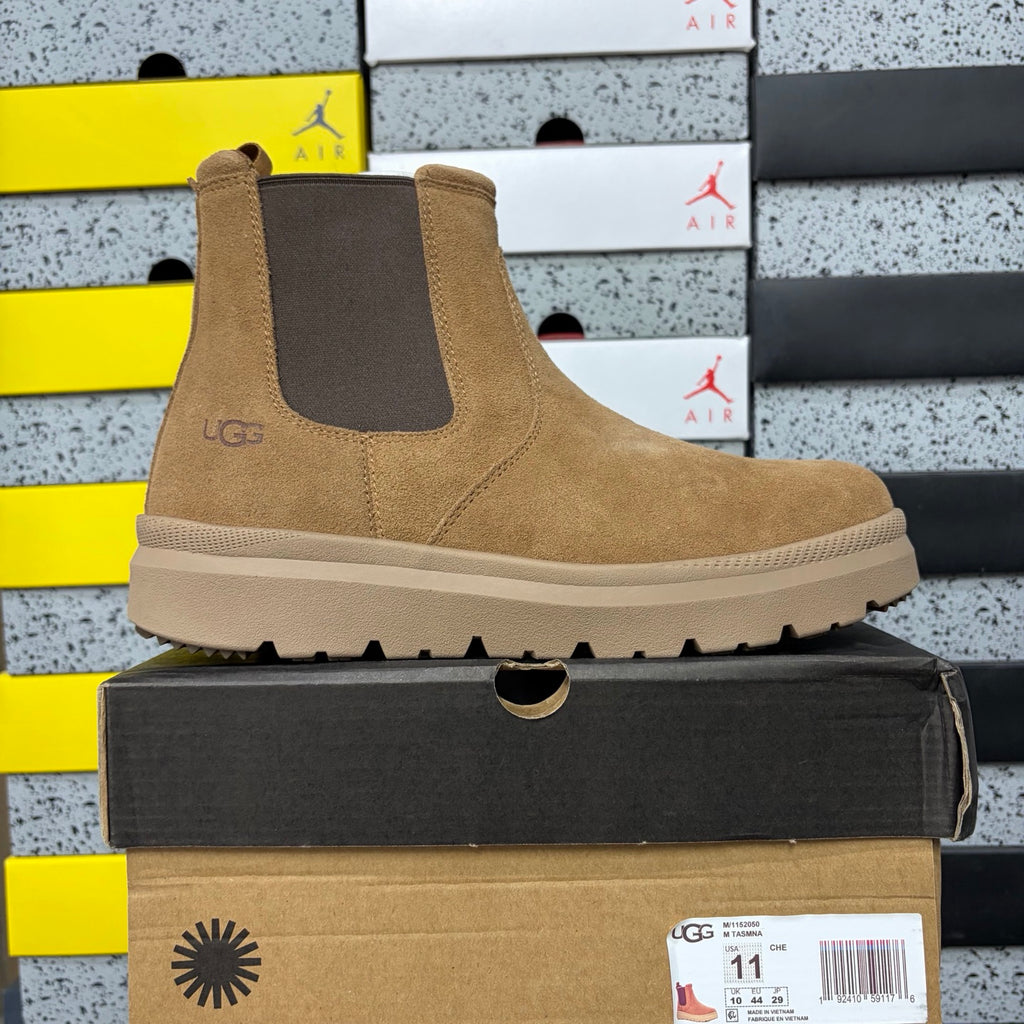 UGG Chestnut Chelsea Ankle Boots with Chunky Lug Sole