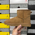 UGG Chestnut Classic Short Winter Boots