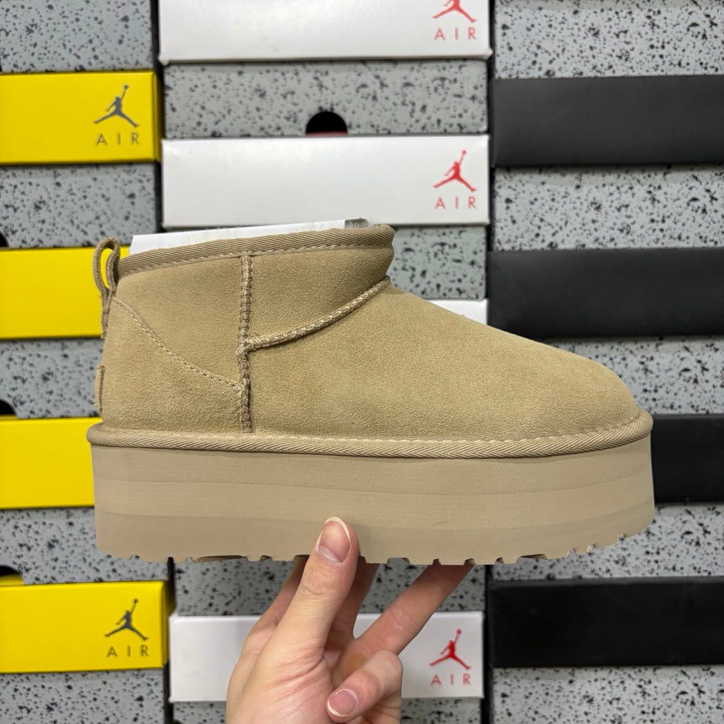 UGG Mustard Platform Ankle Boots – 5 cm Sole