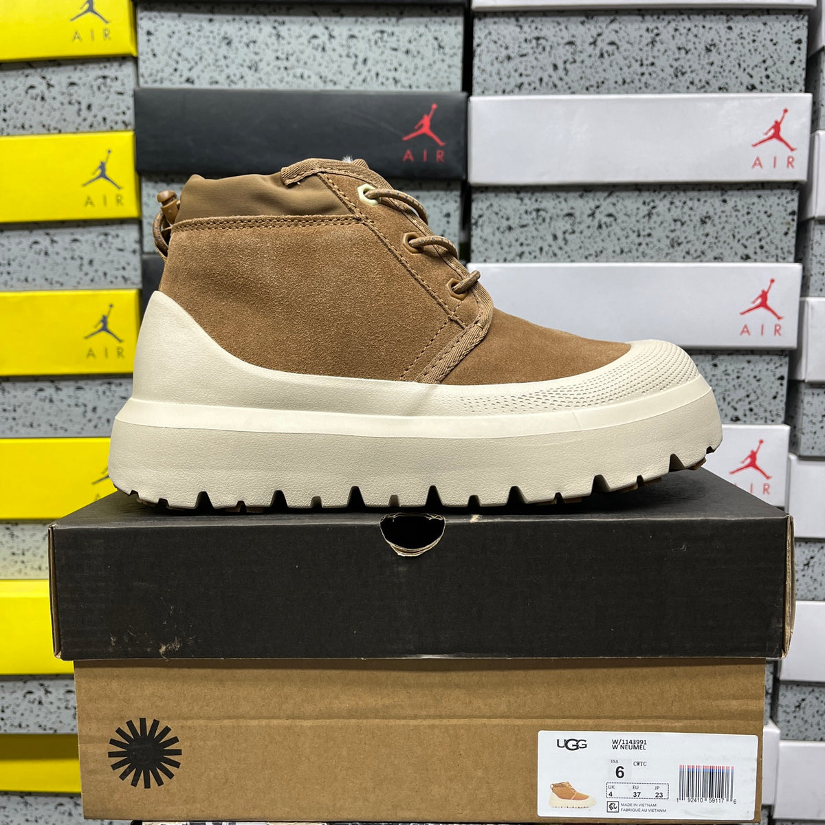 UGG Chestnut Neumel Lace-Up Chunky Sole Ankle Boots