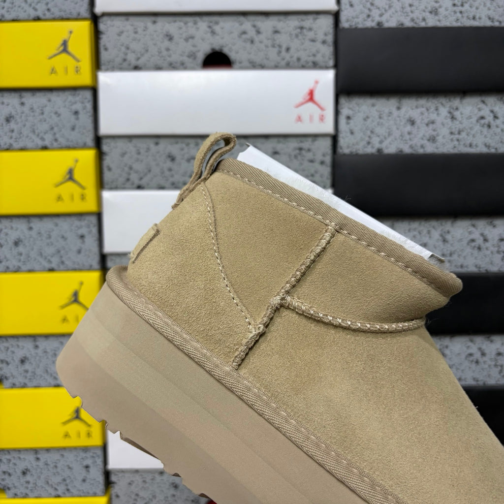 UGG Mustard Platform Ankle Boots – 5 cm Sole