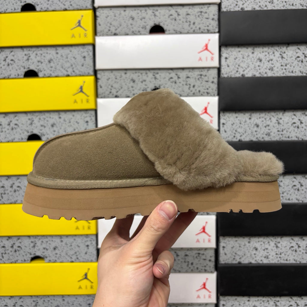 UGG Antelope Brown Platform Slippers with Fluffy Collar – 3 cm Sole