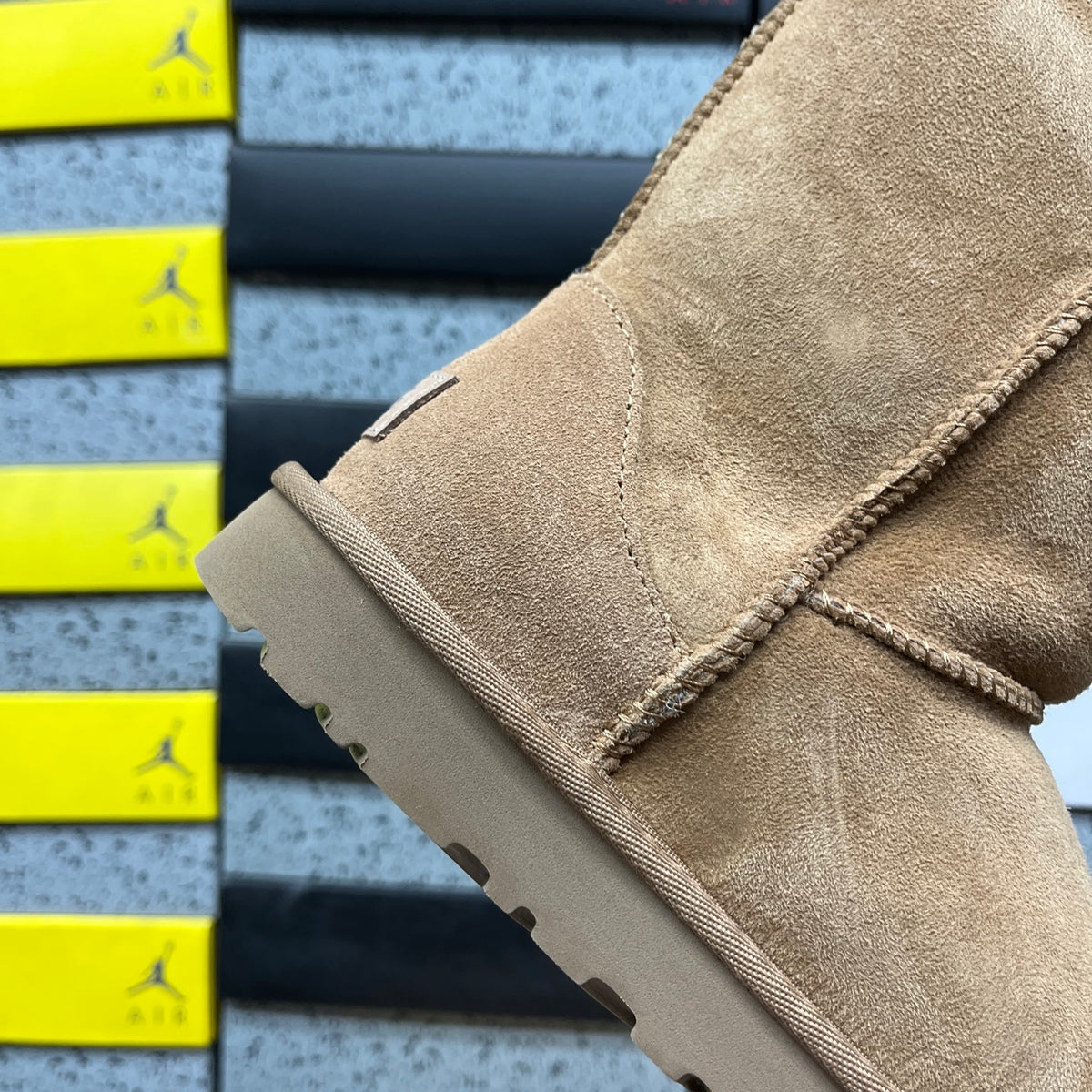 UGG Chestnut Classic Short Winter Boots